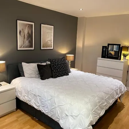 Centre Modern - Westone Free Wifi, Gym Access, Netflix شقة